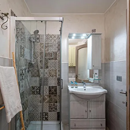 Giardino, Piscina E Posto Auto - Relax Con Vista Mare Bergeggi