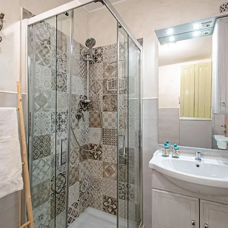 Giardino, Piscina E Posto Auto - Relax Con Vista Mare דירה *