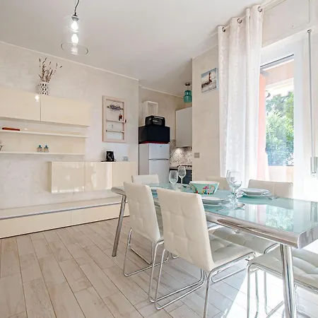 Giardino, Piscina E Posto Auto - Relax Con Vista Mare Appartamento Bergeggi