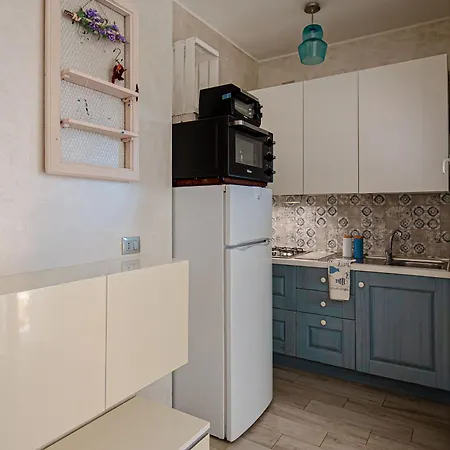 Giardino, Piscina E Posto Auto - Relax Con Vista Mare