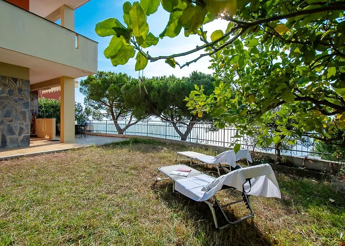 Giardino, Piscina E Posto Auto - Relax Con Vista Mare شقة